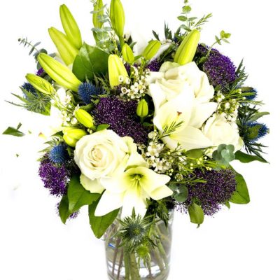 Letterbox Flower Delivery – Flower Bouquet - Whites, Blues & Purples